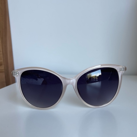 ☀️3/15$ NWOT Forever 21 Light Pink Sunglasses - Picture 1 of 9